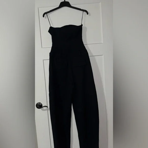 HELSA The Heavy Crepe Jumpsuit Small - Picture 4 of 9